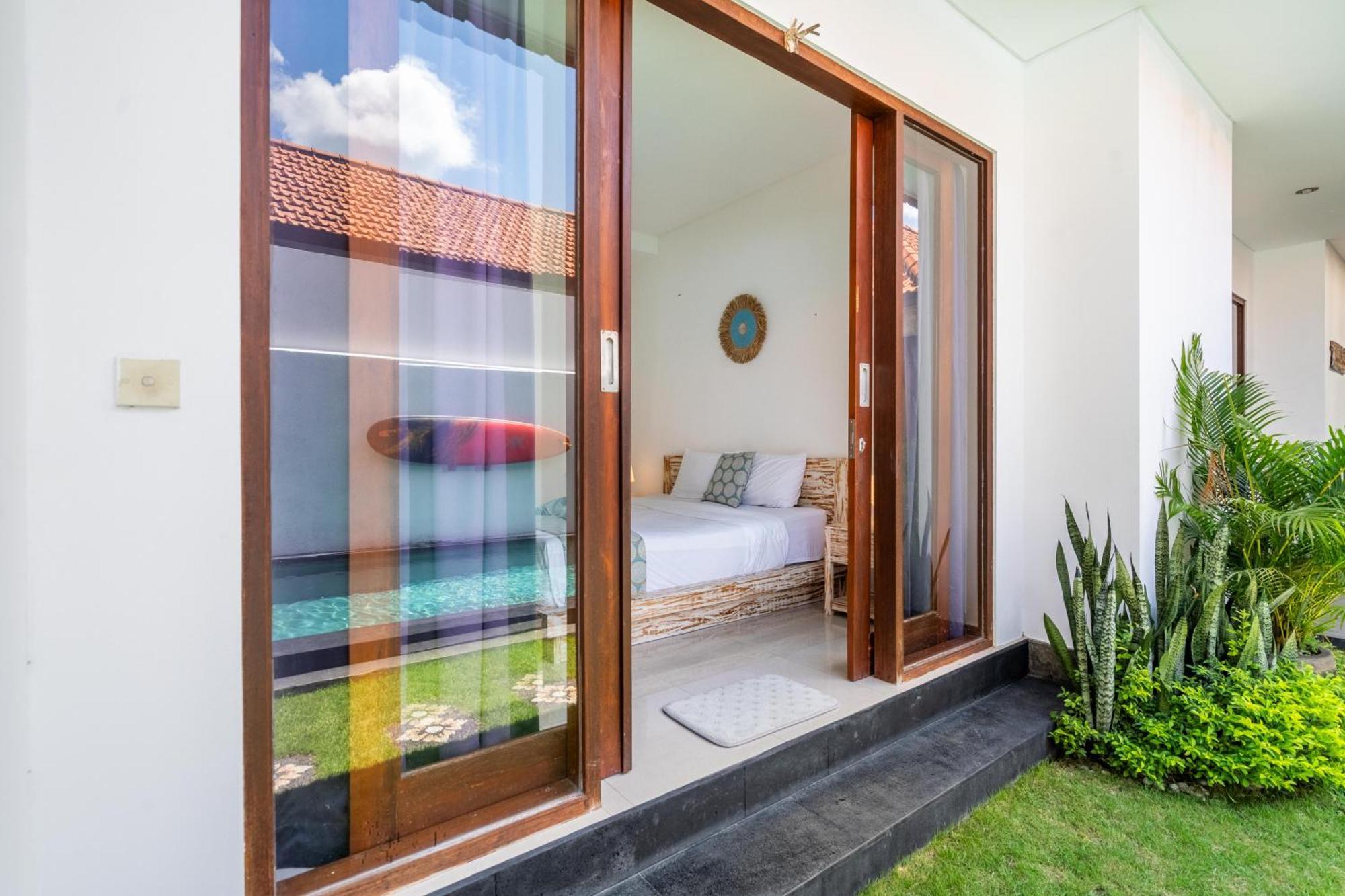 4-Bedroom Pool Villa Near Seminyak Center Buitenkant foto