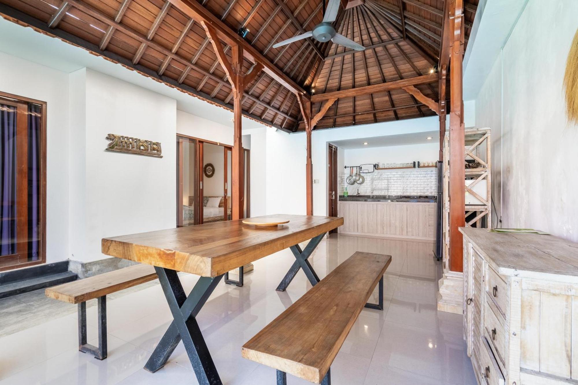 4-Bedroom Pool Villa Near Seminyak Center Buitenkant foto